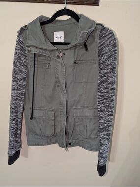 Women's Hooded Utility Jacket with Knit Sleeves - Gray